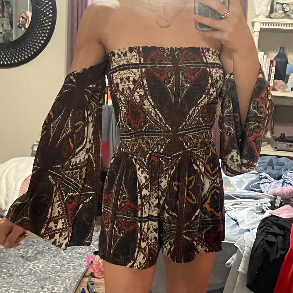 Size small Floral romper, open shoulders, long sleeves